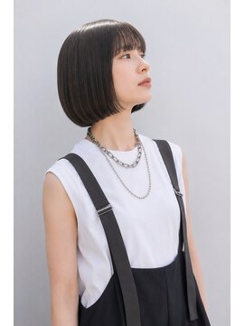 ドロップ(drop) 大人の艶感コンパクトボブ