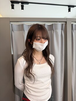 フラワーズビィーオーディー(FLOWERS BOD)の写真/【羽エクステ】まるで自毛のような軽さと抜群の馴染み感♪自然で美しいロングヘアへ★
