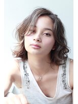 ループス(Roops)&nbsp;Roops 平川 勇気 スタイリング簡単パーマでおとなのハイライト