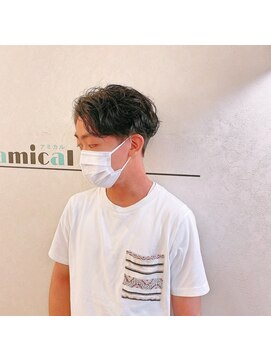 ヘアステージアミカル センターパート