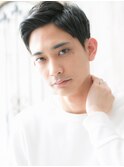 クールな七三分けかきあげバングの黒髪大人メンズカットS草加