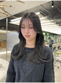オリーブグレージュカラー