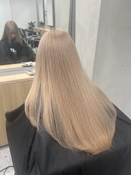 ペレ 渋谷(PELE) デザインカラー/レイヤーカット/ウェットヘア/オリーブベージュ