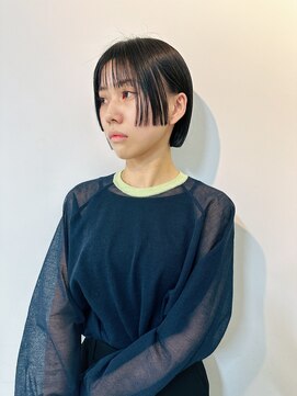 フェイヴィーズ(FavyS) スーパーバッサリ襟足ギリギリブロックカットミニボブ