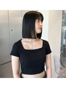 ホロ(hollo) 切りっぱなしボブ,ボブ,丸くならないボブ,ヘイリーボブ