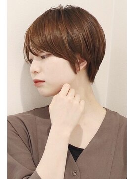 アイ(I.) 【 Ｉ. 】30代からの襟足すっきりショート　川口