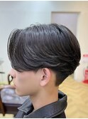 刈り上げセンターパート毛流れニュアンスパーマフェザーパーマ
