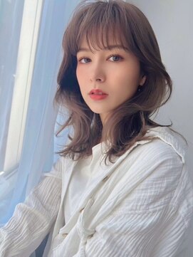 リス バイ ソヨン(Lis by SOYON) イメチェン/こなれミディ/レイヤーカット/2wayバング/大人前髪