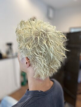 ヘアー サロン ケイハン(HAIR SALON KEIHAN) 金髪スパイキーショート