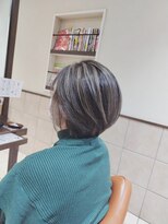 ネオリーブチノ 登戸店(Neolive cino) 【白髪ぼかし】 ハイライト ショート