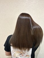 キロ(.kiro)&nbsp;赤みおさえた明るめグレージュアッシュ◎