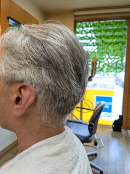 キュリアス(CuRious)の写真/気軽に相談できて、ずっと通いたくなる。ベテランオーナーがマンツーマンで、似合うスタイルをつくります。