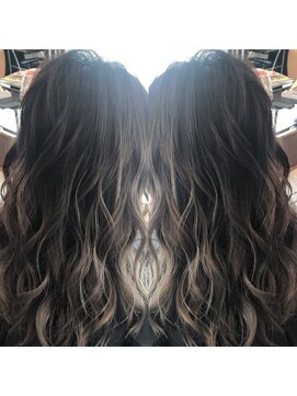 リリ(Riri) ミルクティーベージュ×バレイヤージュ