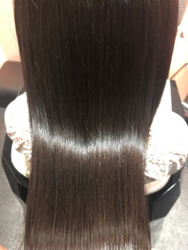 エスカーラ 表参道(THE ESCALA) 髪質改善トリートメント[表参道/髪質改善/トリートメント]