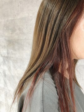 ローエン(LOWEN) レイヤースタイル    インナーカラーはベリーベリーピンク