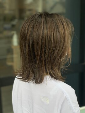 メル(Mel) ☆似合わせ☆外はね☆カーキベージュ☆小顔☆大人可愛い☆綺麗☆