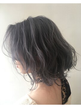 フロクシノーシナイヒリパイリフィケーション(Floccinaucinihilipilification) 透けて見えるシークレットハイライト