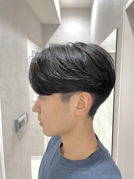 メレ 仙台(Mele) 仙台センターパートニュアンスパーマメンズカットダークアッシュ