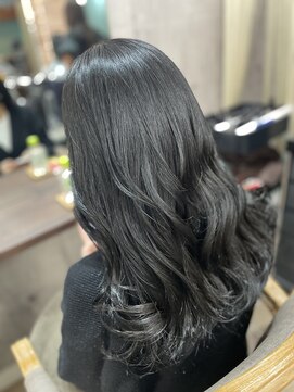 ルアン(Luan) ロング×ブルーブラック