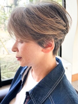 ユウヘアー 三軒茶屋店(U Hair) 【U Hair】白髪ぼかし/大人女性ショート/30代40代50代60代