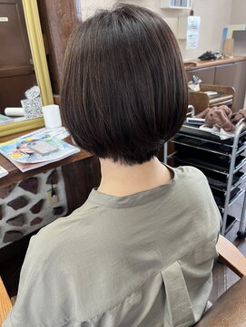 アート(art) 丸みショ－トボブ