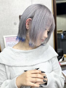 ハイトーンシルバー/レイヤーショート/エンドブルー