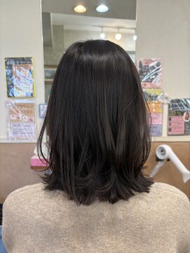 大人キュートミディアムヘア