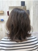 癖を活かす無造作ボブウルフ
