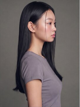 キヴィ(kivi) 扱いやすい艶ストレートロング 自然な縮毛矯正