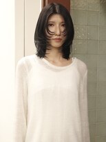 ウィム(wim)&nbsp;《ザクザクレイヤー》小顔レイヤー/顔周りレイヤー/ミディアム