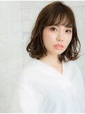 アンニュイな雰囲気のランダムパーマ