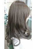 カーキーアッシュブラウン