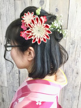 ヘアースペース ムーン(Hair Space MOON) 袴や着物のヘアーセットと着付は北区表町ヘアスペースムーンで！