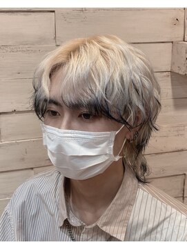 アバシュ A V A S H センターパートウルフ エンドカラー