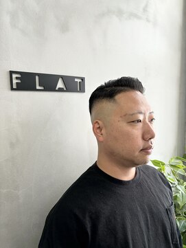 フラット(FLAT) フェード×サイドパート