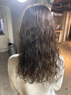 ロイジー(roijir) 【表参道 roijir】ソバージュ風パーマ×スパイラルパーマ