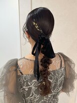 ニィ(2iee.)&nbsp;結婚式参列あみおろしアレンジ