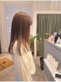 ミルクティーベージュ×ロングスタイル美髪