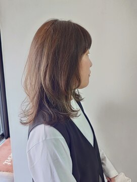 ラトリエコンタン(L´atelier Content) 30代40代50代おすすめ セミディ×オリーブベージュ