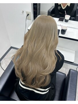 レブ 難波店(REV.) 髪質改善/ブリーチ/ダブルカラー/韓国/インナーカラー/難波