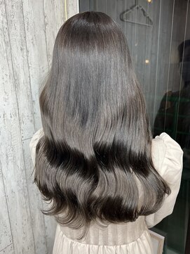 ラピス 新宿(Lapis) 【Lapis新宿】オリーブグレージュ