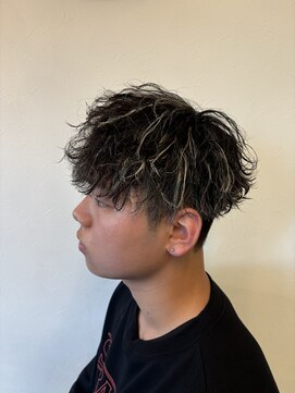 ヘアーアトリエルキナ(hair atelier LUCINA) 波巻きパーマハイライトメッシュメンズパーマ