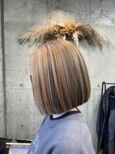 リベルテ(liberte) アンブレラカラー×切りっぱなしボブ
