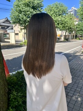 サンサンサン(Sun Sun Sun) ツヤさらストレート