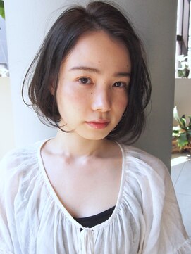 コス(kos) 前下がり*小顔ボブ