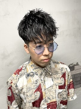 ワム(wom) ダウンバング刈り上げツイスト