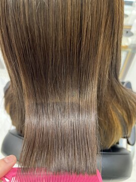 エスカーラ 表参道(THE ESCALA) @m_ayu/髪質改善縮毛矯正/セクションカラー/タビラマユミ