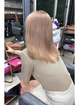 リア 大阪梅田(Ria) ～ミルクティーべージュ～【Ria 大阪 梅田】