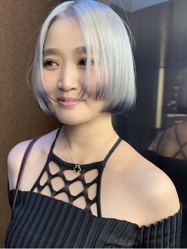 トニーアンドガイ 青山店(TONI & GUY) ホワイトカラー × ブルーブラック裾カラー