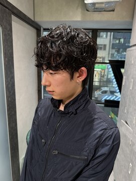 ゼスト リル 新宿(ZEST lill) シャドウパーマ くせ毛風 無造作パーマ 新宿 塩澤太一